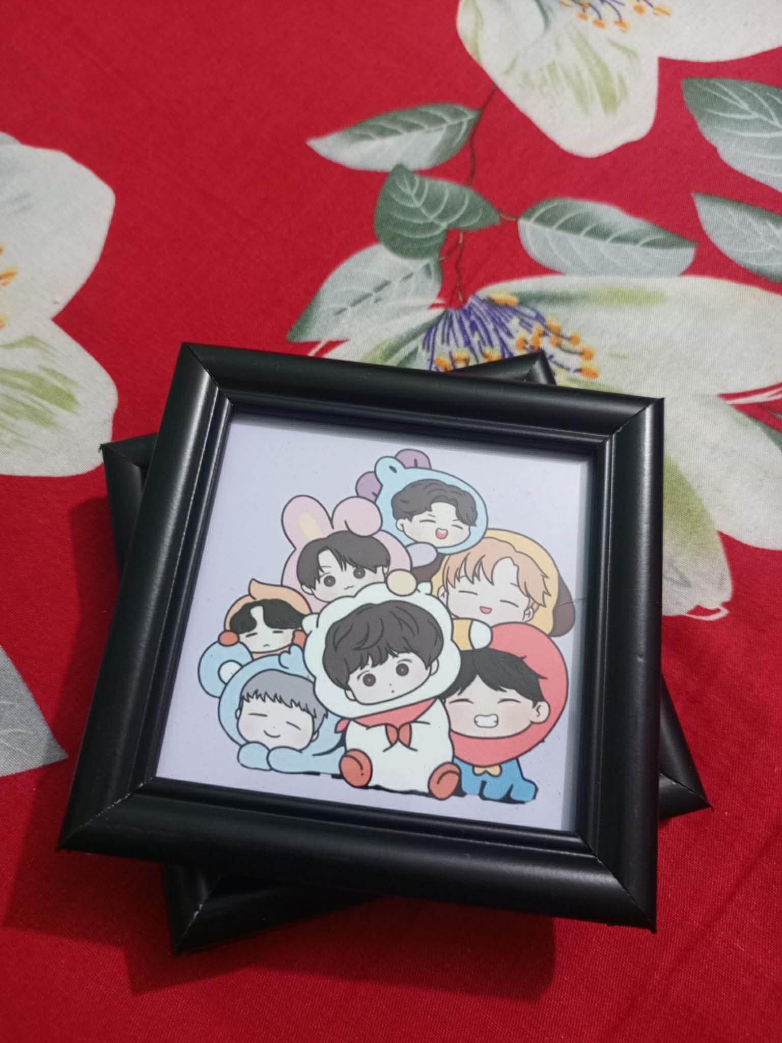 BTS Mini Ramdom Photo Frame – 4×4 Inch Cute K-Pop Desk Frame - Image 4